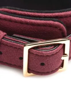 Choker En Velours Doublé Avec Laisse - Bordeaux Et Doré 7 Choker En Velours Doublé Avec Laisse - Bordeaux Et Doré -Lingerie boutique choker molletonne bordeau dore 2