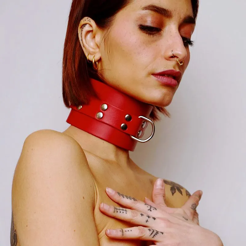 The Sinners Choker Minerve En Cuir épais - Rouge 3 The Sinners Choker Minerve En Cuir épais - Rouge