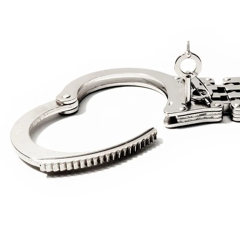 Menottes Lourdes En Acier Ouvrables Avec Clés - Double Locks 5 Menottes Lourdes En Acier Ouvrables Avec Clés - Double Locks – Image 3