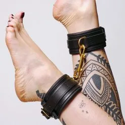 The Sinners Chevillères En Cuir Molletonné Et Attaches Dorées