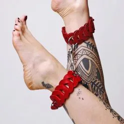 Chevillères En Cuir Tressé Rouge Et Mousqueton En Acier