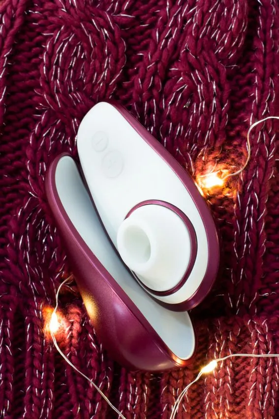 Womanizer Liberty - Rouge 4 Womanizer Liberty - Rouge – Image 2