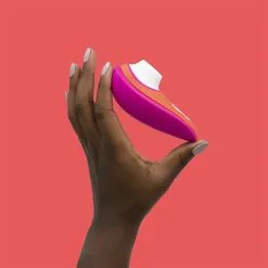 Womanizer Liberty - Lily Allen -Lingerie boutique womanizer liberty sextoy stimulateur clitoridien lilyallen 2