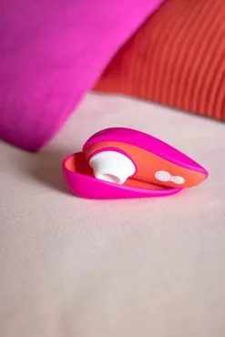 Womanizer Liberty - Lily Allen -Lingerie boutique womanizer liberty lilyallen mood 5