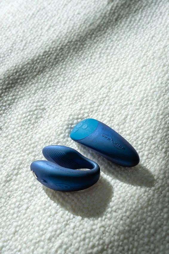 We-Vibe Stimulateur Connecté Pour Couple - Chorus Midnight Blue 3 We-Vibe Stimulateur Connecté Pour Couple - Chorus Midnight Blue