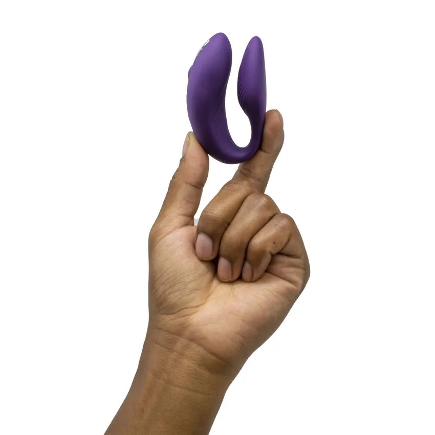We-Vibe Vibromasseur Télécommandé Pour Couple Chorus - Violet 5 We-Vibe Vibromasseur Télécommandé Pour Couple Chorus - Violet – Image 3